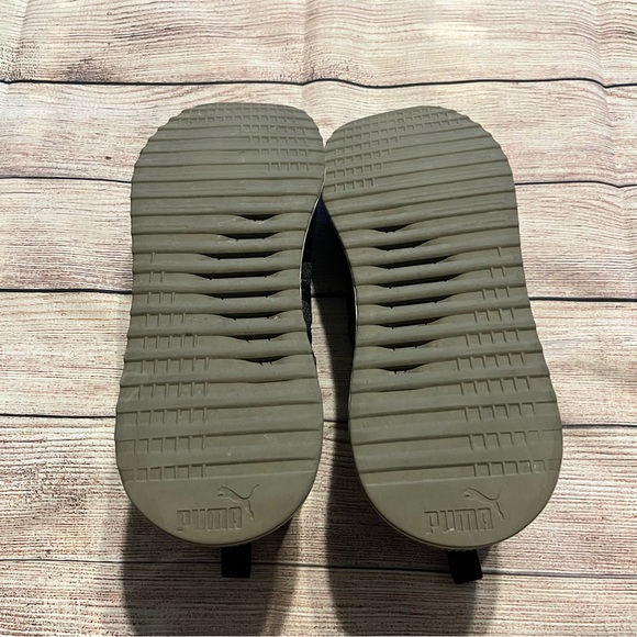 Black & White Athletic Puma Sneakers, Size 12 - Picture 6 of 11